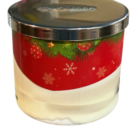 Viral Christmas Tree Cake
Little Debbie Candle 14.5 Oz 3
Wick New - Picture 3 of 8